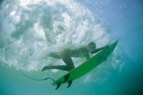how to duck dive surf
