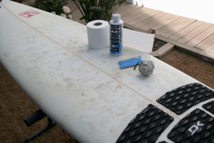 limpiar una tabla de surf