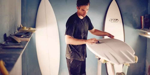 Polyester surfboards VS Epoxy surfboards