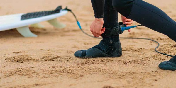 So wählen Sie Ihre Surfschuhe aus