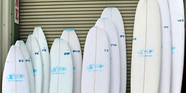 Les matériaux nécessaires a la fabrication d’une planche de surf